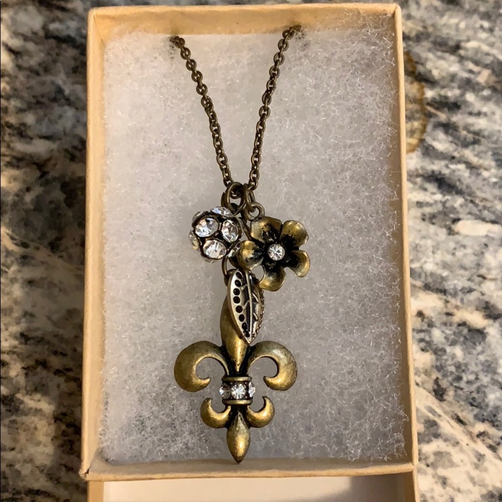 Rustic necklace with floral accents